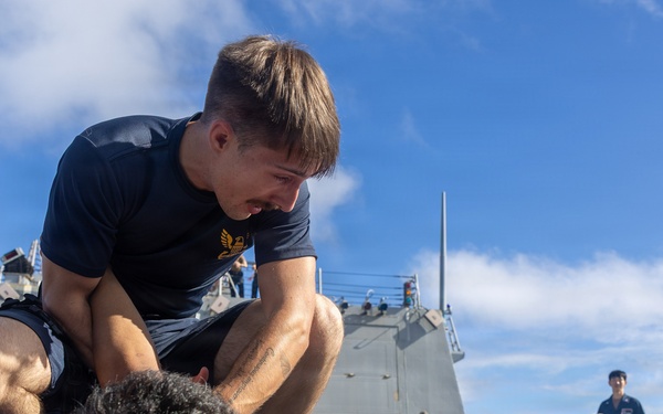 USS Mustin conducts security reaction force-bravo course