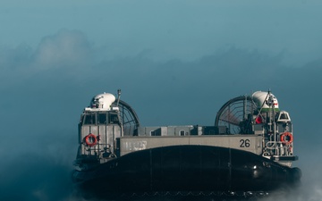 USS Arlington (LPD 24) Conducts LCAC Operations During UNITAS 2025