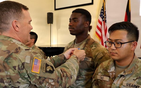 LRMC Medics Overcome Adversity to Take 3rd in MEDCOM Best Squad Competition