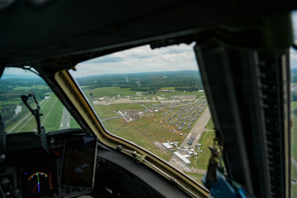 Mighty moose over the NY Air Show