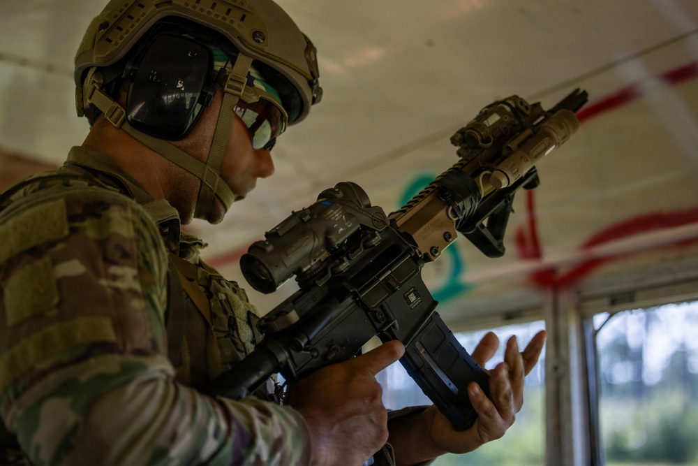 7th SFG(A) Soldiers build readiness, lethality during special reconnaissance program of instruction stress shoot