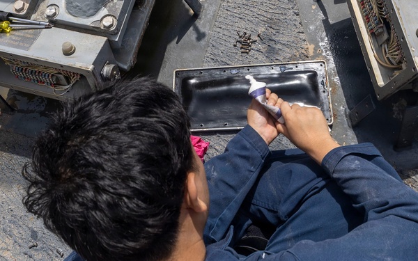 Michael Murphy Sailors Conduct Maintenance