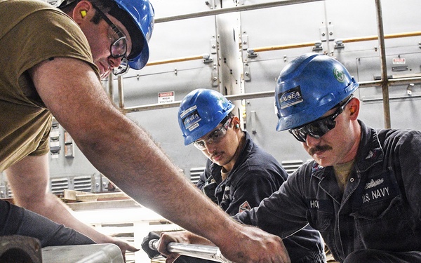 SIMA San Diego Sailors Refurbish Engine