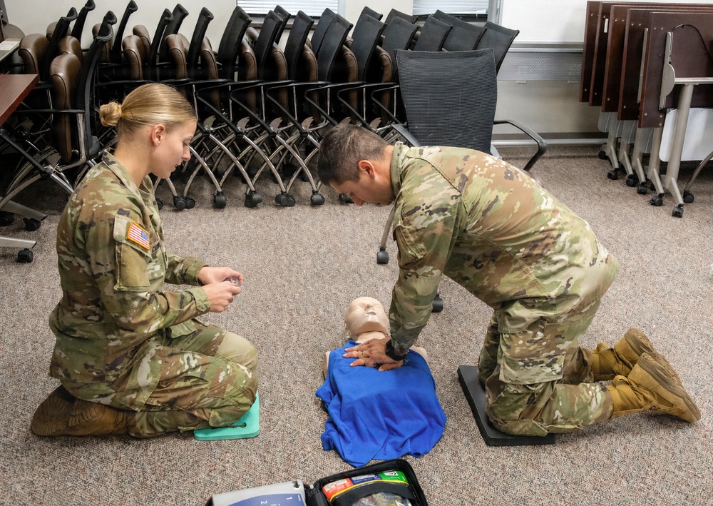 Kenner Army Health Clinic Personnel Conduct Basic Life Support Training