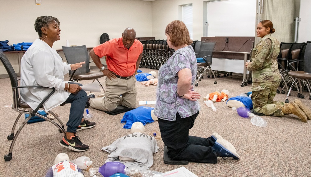 Kenner Army Health Clinic Personnel Conduct Basic Life Support Training