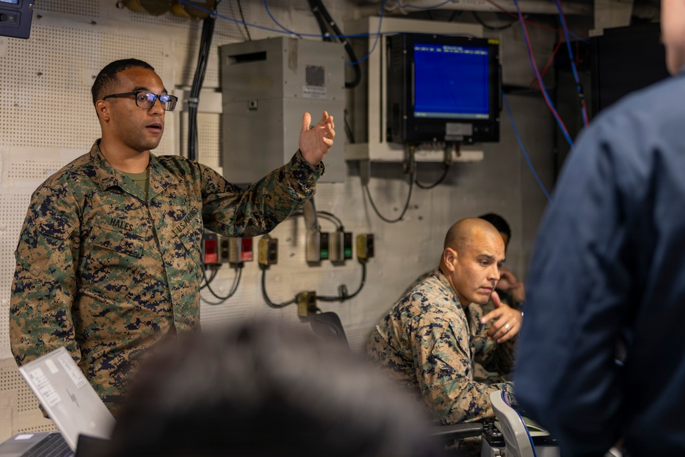U.S. Marines, Sailors conduct CAC2S training aboard USS Essex