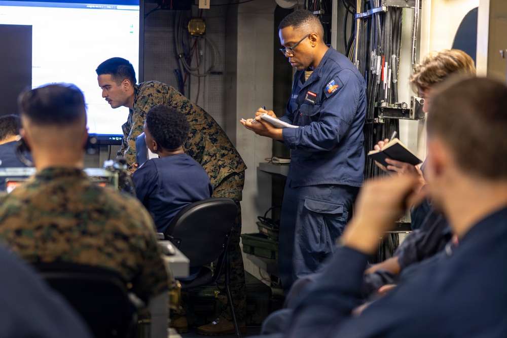 U.S. Marines, Sailors conduct CAC2S training aboard USS Essex