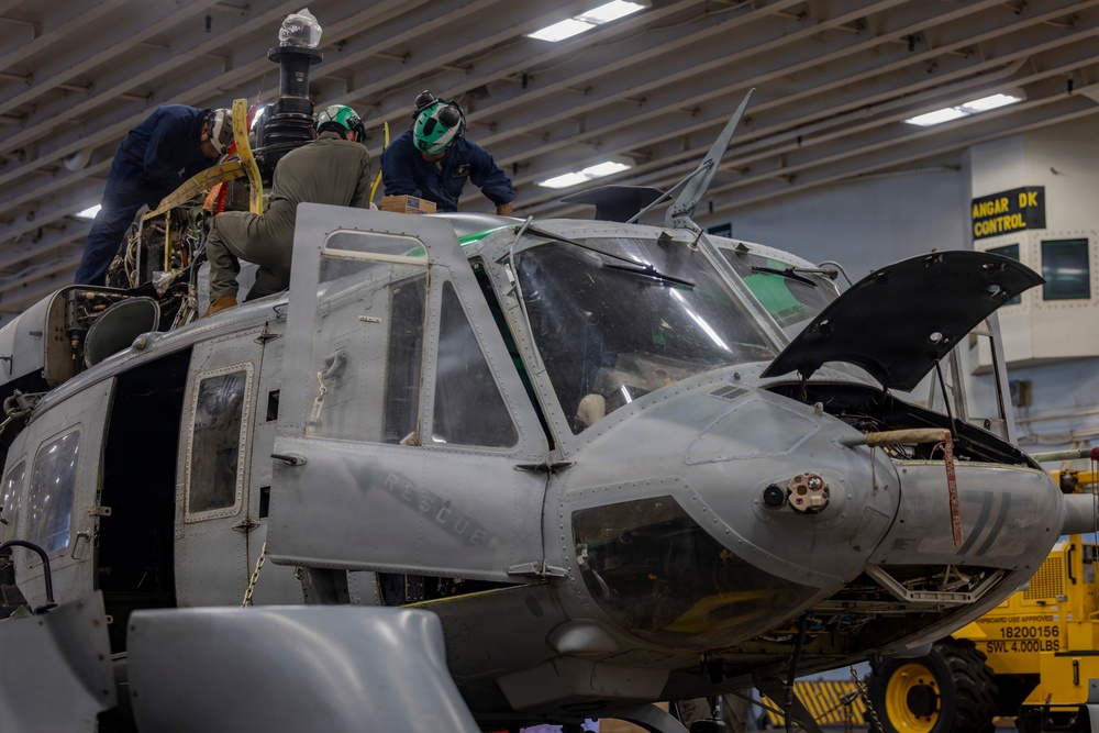 VMM-164 (REIN) conducts UH-1Y maintenance aboard USS Essex