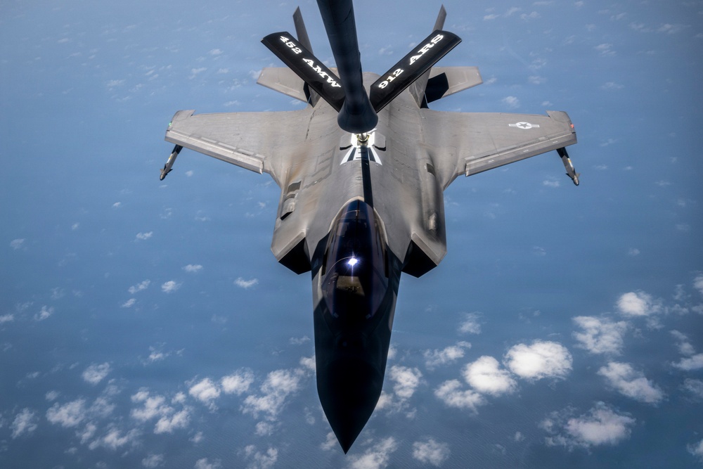 F35s fly in the Middle East