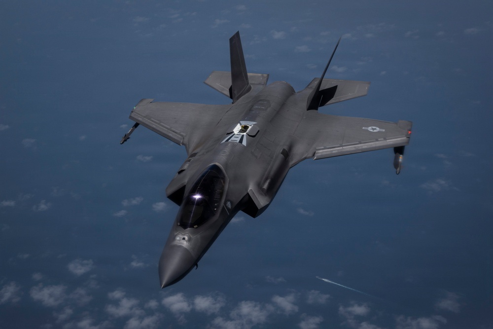 F35s fly in the Middle East