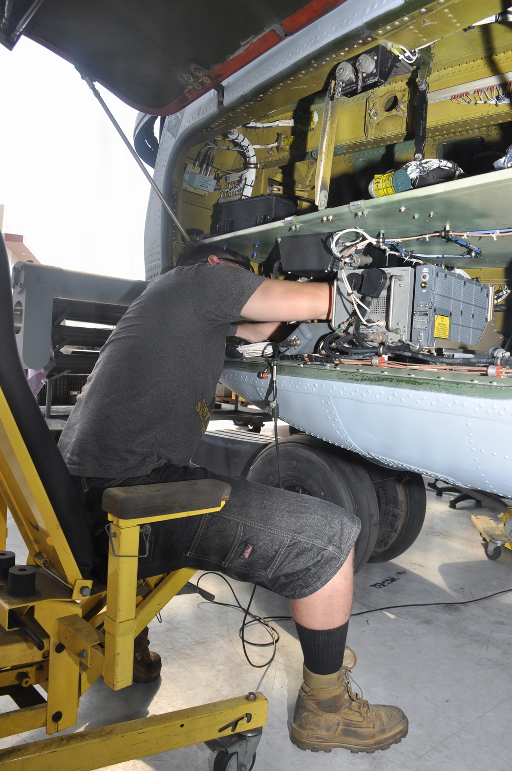 FRCSW H-53 Program Sets the Standard for Depot Maintenance