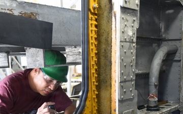 FRCSW H-53 Program Sets the Standard for Depot Maintenance