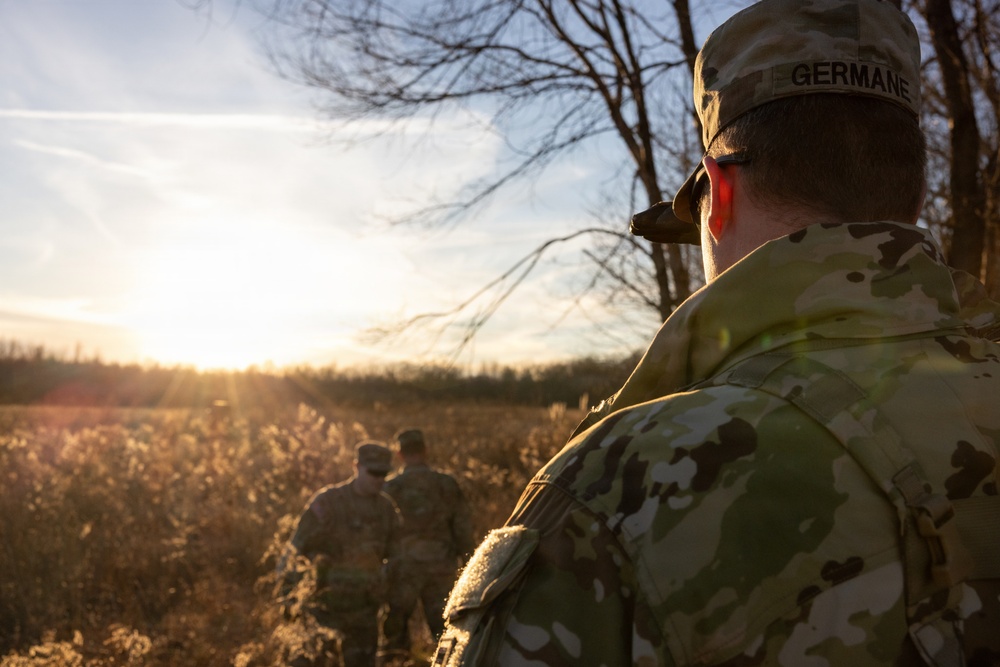 OC/T Observes Air Assault Maneuver