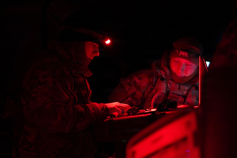 Soldiers Conduct Battalion Planning