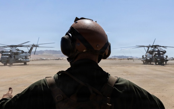 U.S. Marines conduct engine repairs for CH-53 Super Stallions at MCAGCC