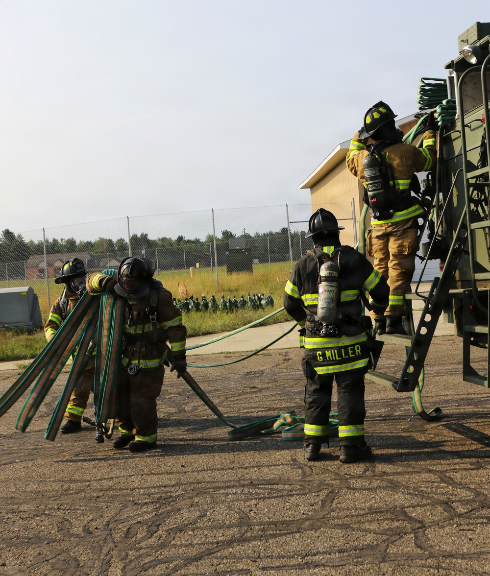 Pennsylvania Guard Firefighters Train for Aircraft Emergencies at Northern Strike 26-2