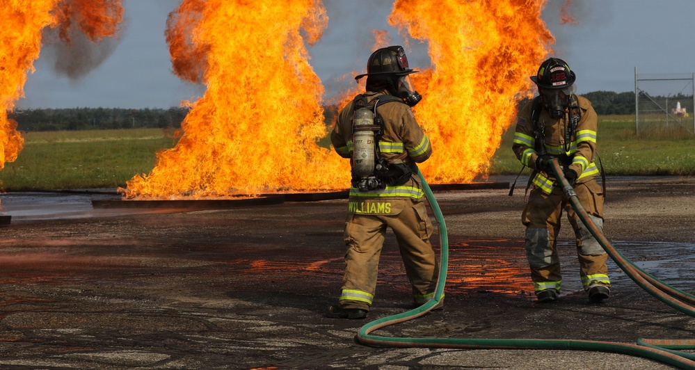 Pennsylvania Guard Firefighters Train for Aircraft Emergencies at Northern Strike 26-2