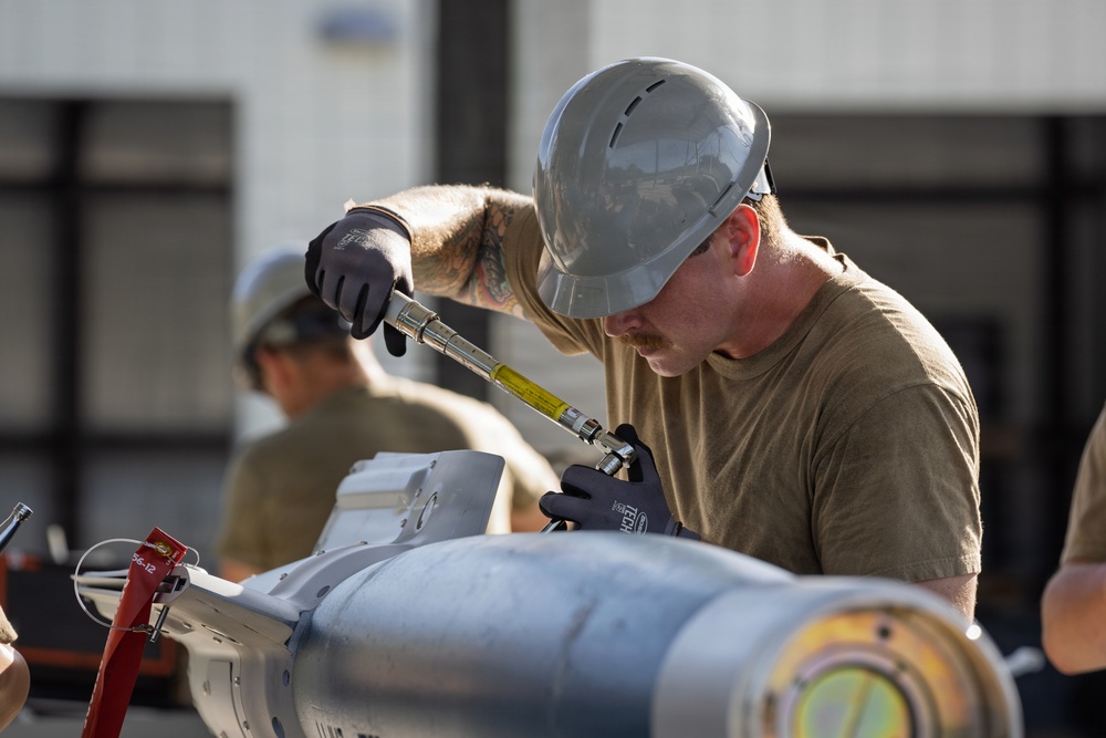 125th Fighter Wing Airmen expand skills through munitions training