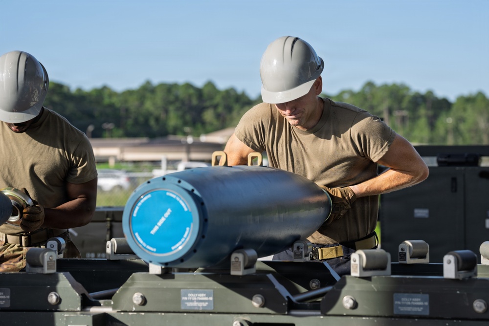 125th Fighter Wing Airmen expand skills through munitions training