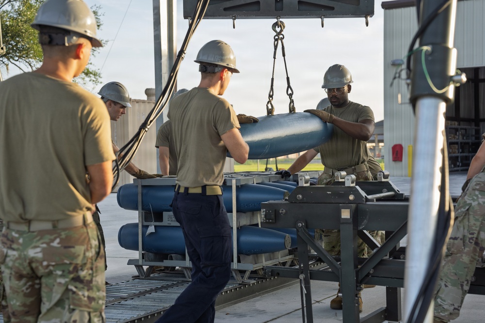 125th Fighter Wing Airmen expand skills through munitions training