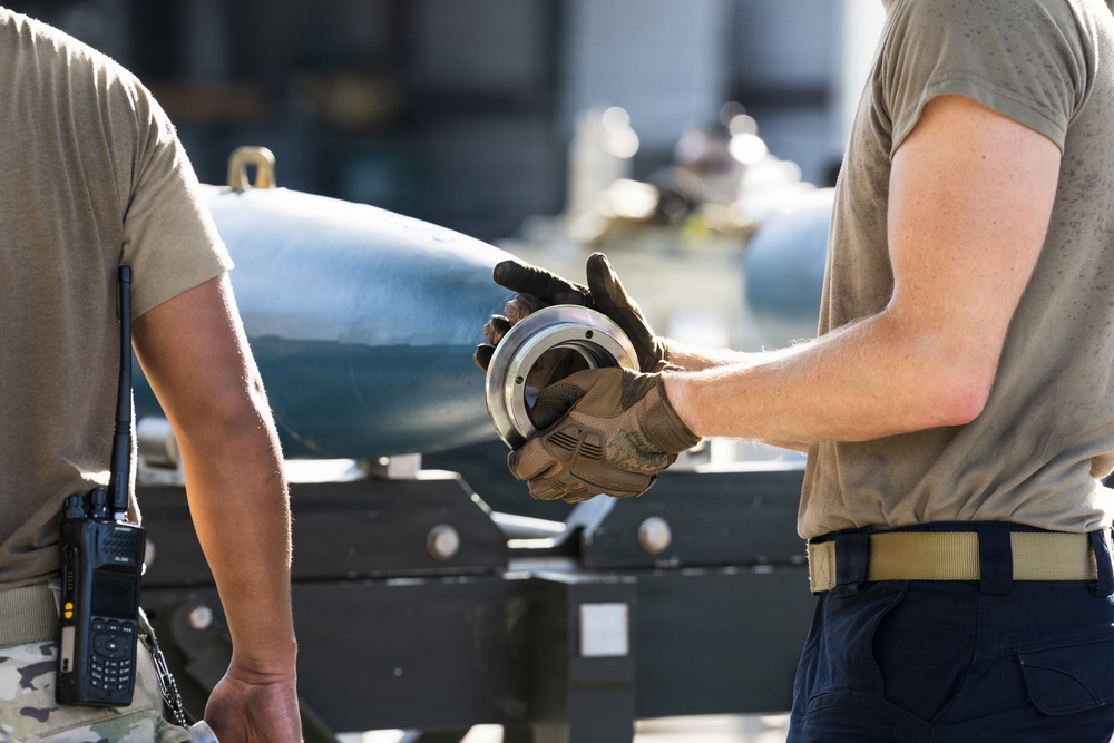 125th Fighter Wing Airmen expand skills through munitions training