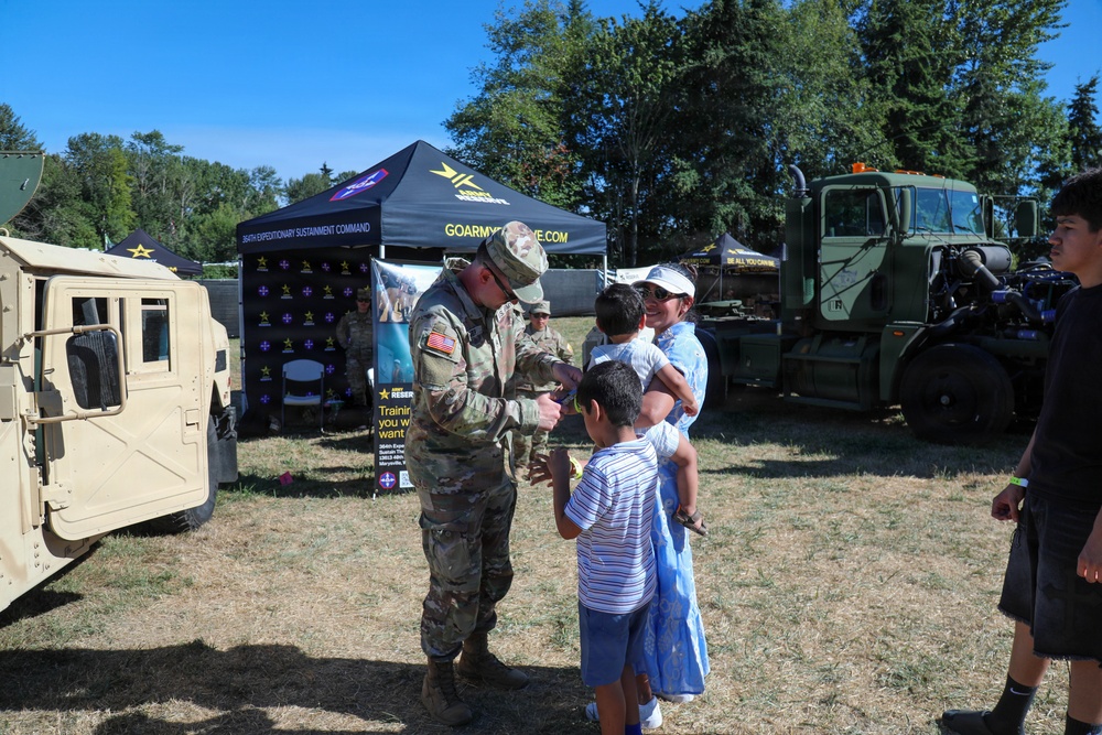 364th ESC Soldiers Support Seattle Seafair 2026