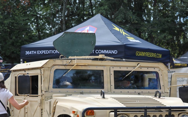 364th ESC Soldiers Support Seattle Seafair 2026