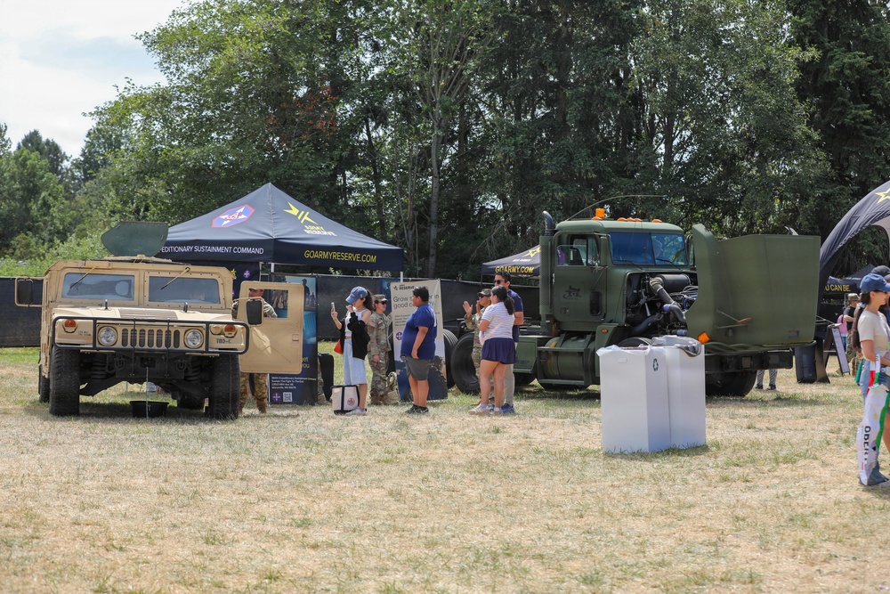 364th ESC Soldiers Support Seattle Seafair 2026