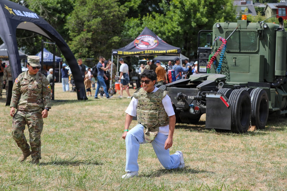364th ESC Soldiers Support Seattle Seafair 2026