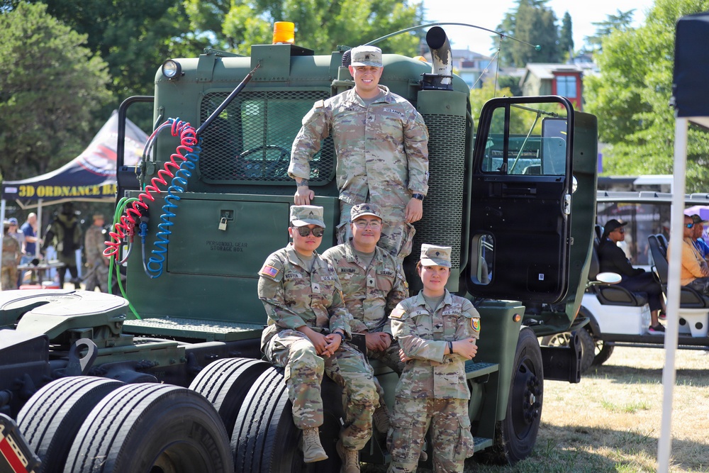 364th ESC Soldiers Support Seattle Seafair 2026