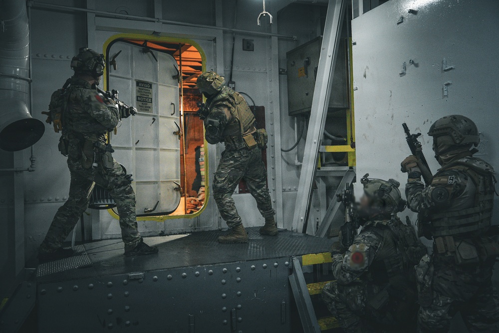 Multinational special operations forces conduct VBSS training during PANAMAX 2026