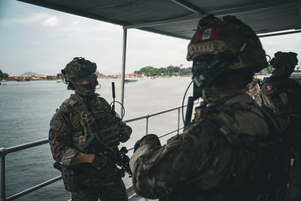 Multinational special operations forces conduct VBSS training during PANAMAX 2026