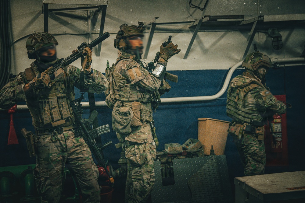 Multinational special operations forces conduct VBSS training during PANAMAX 2026