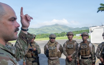 US and Panamanian forces conduct bilateral search and rescues training at PANAMAX 2026