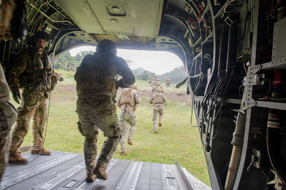 US and Panamanian forces conduct bilateral search and rescues training at PANAMAX 2026
