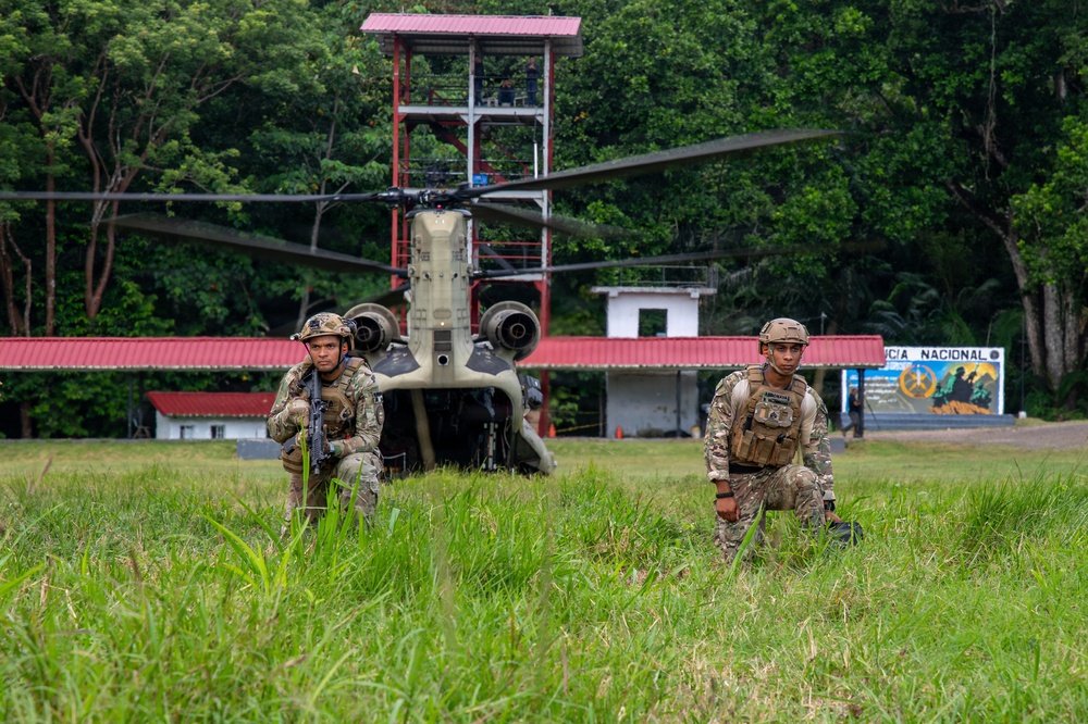 US and Panamanian forces conduct bilateral search and rescues training at PANAMAX 2026