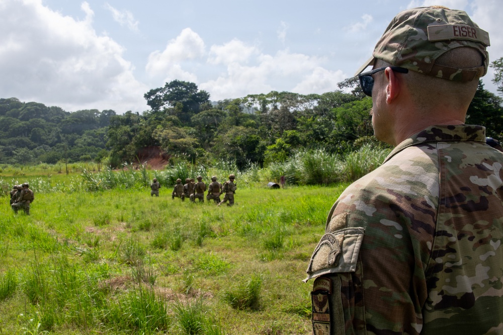 US and Panamanian forces conduct bilateral search and rescues training at PANAMAX 2026