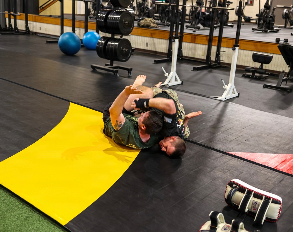75th FA Brigade Soldiers Clash in Diamond Week Combatives Tournament