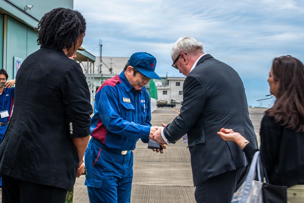 USFJ provides multi-day airlift for quake-struck Kumamoto