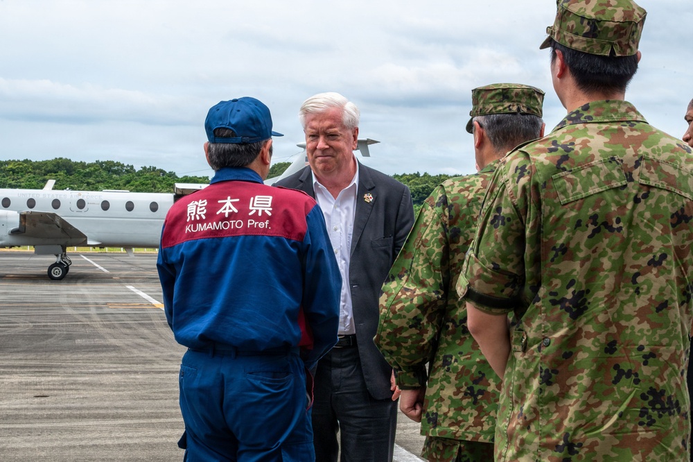 USFJ provides multi-day airlift for quake-struck Kumamoto