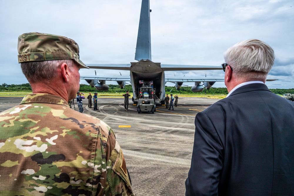USFJ provides multi-day airlift for quake-struck Kumamoto