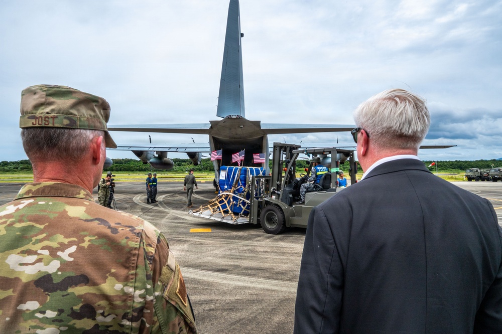 USFJ provides multi-day airlift for quake-struck Kumamoto