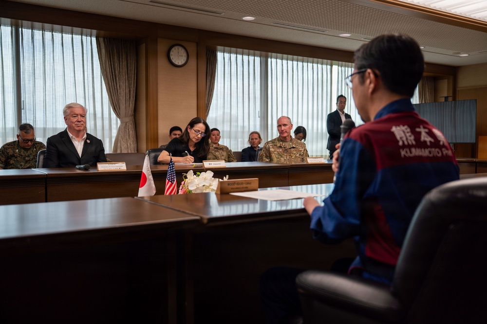 USFJ provides multi-day airlift for quake-struck Kumamoto