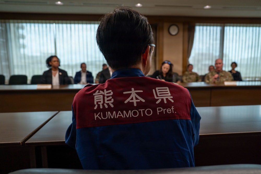USFJ provides multi-day airlift for quake-struck Kumamoto