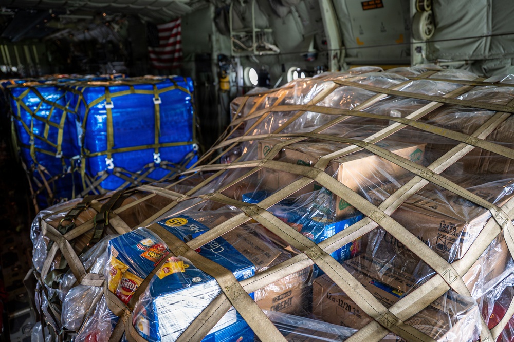 USFJ provides multi-day airlift for quake-struck Kumamoto