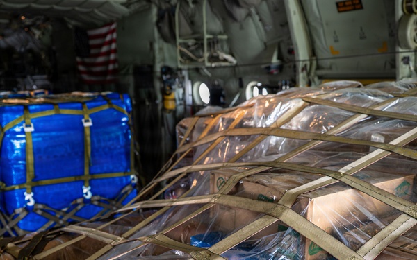 USFJ provides multi-day airlift for quake-struck Kumamoto