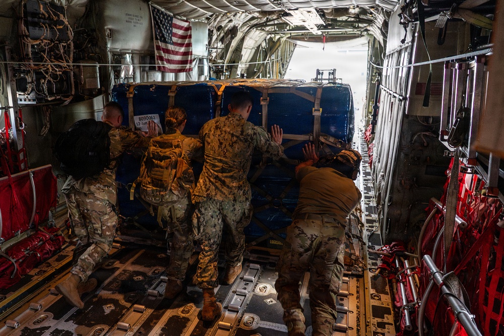 USFJ provides multi-day airlift for quake-struck Kumamoto