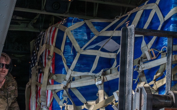USFJ provides multi-day airlift for quake-struck Kumamoto