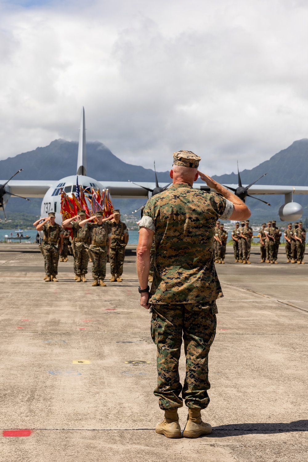 MARFORPAC hosts change of command ceremony