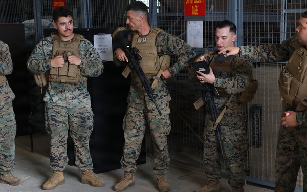 MACS-4 Marines establish simulated expeditionary airfield landing zone